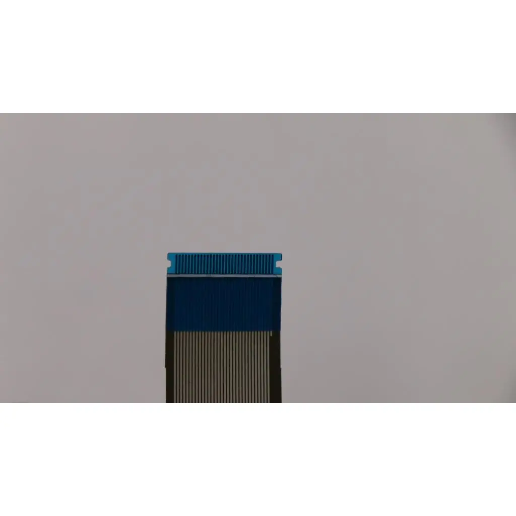 01EN412 - Image 4