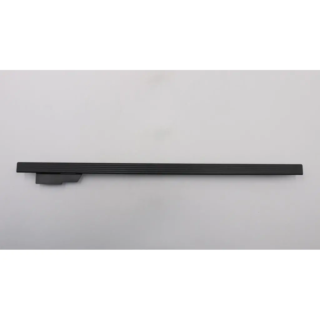02CW563