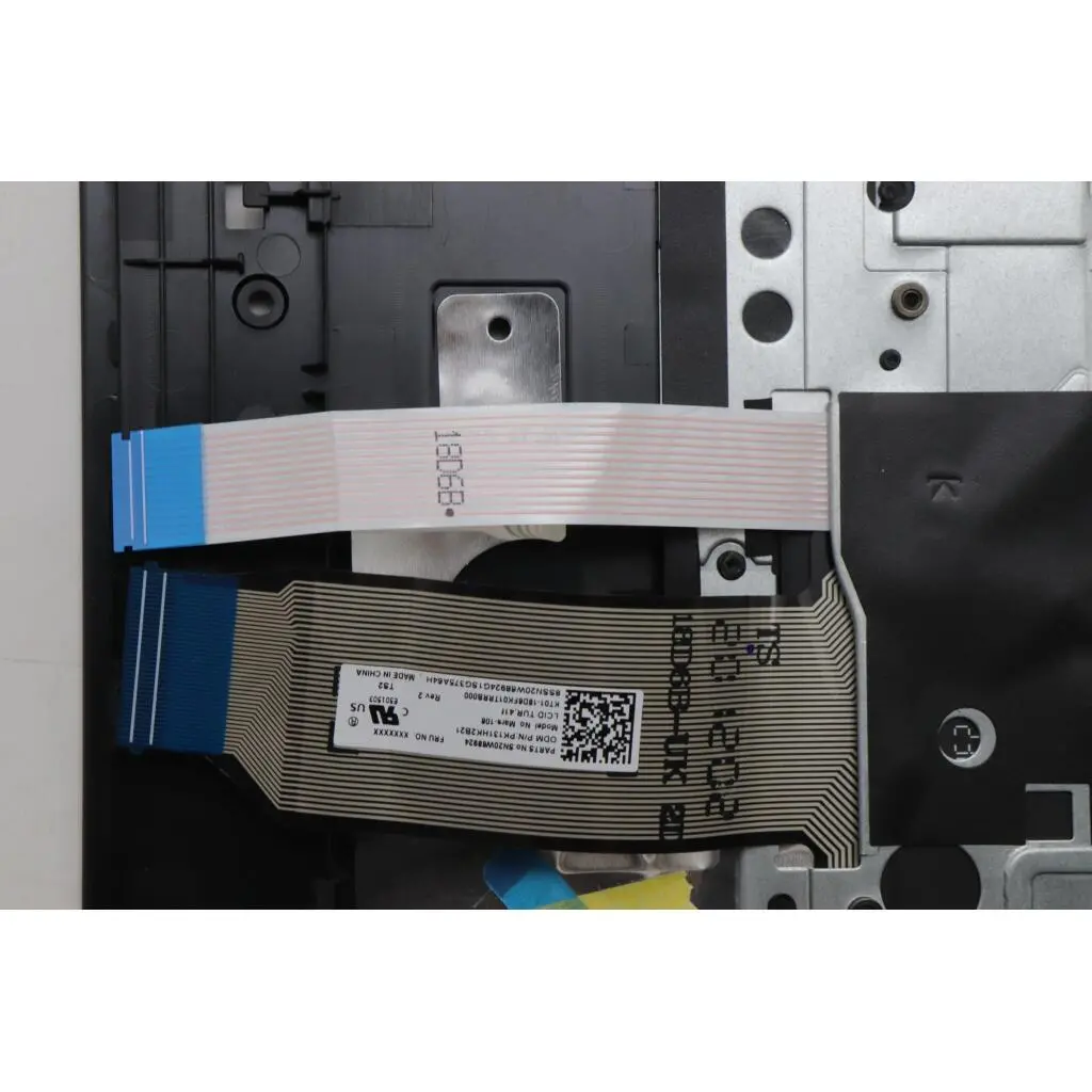 5M11C43813 - Image 9