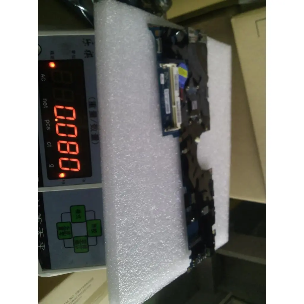 00HT869 - Image 10