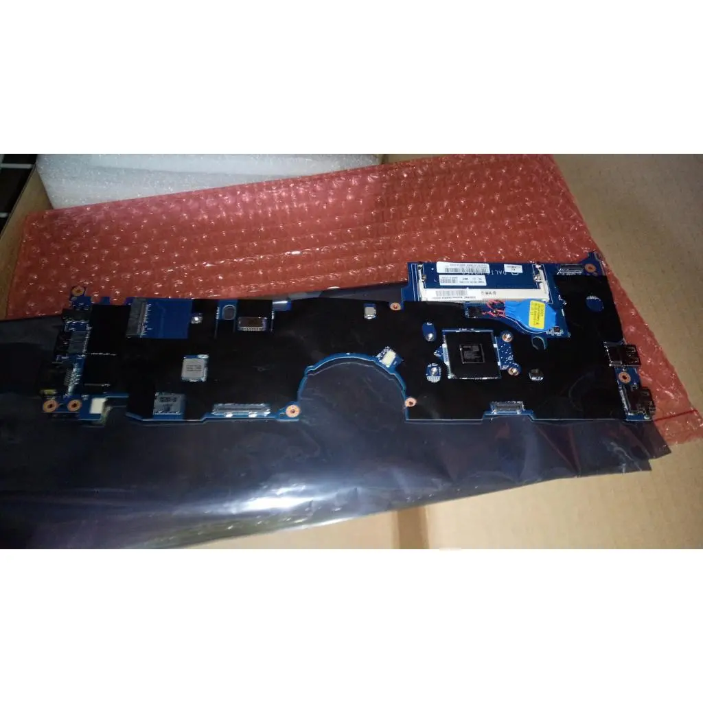 00HT869 - Image 12