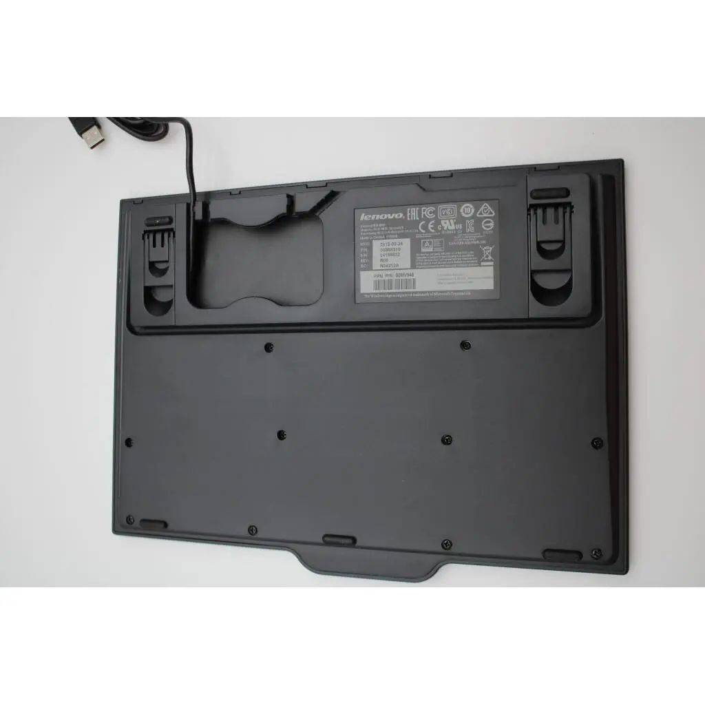 Keyboard w/ Int. Pointing Device USB - US Eng 103P RoHS v2 - Image 3