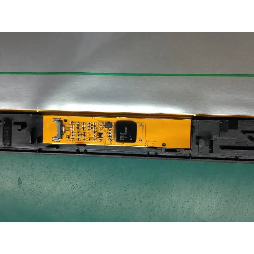 Lenovo LCD Module,12.5",FHD,Touch,Anti-Glare,IPS,400nit - Image 3