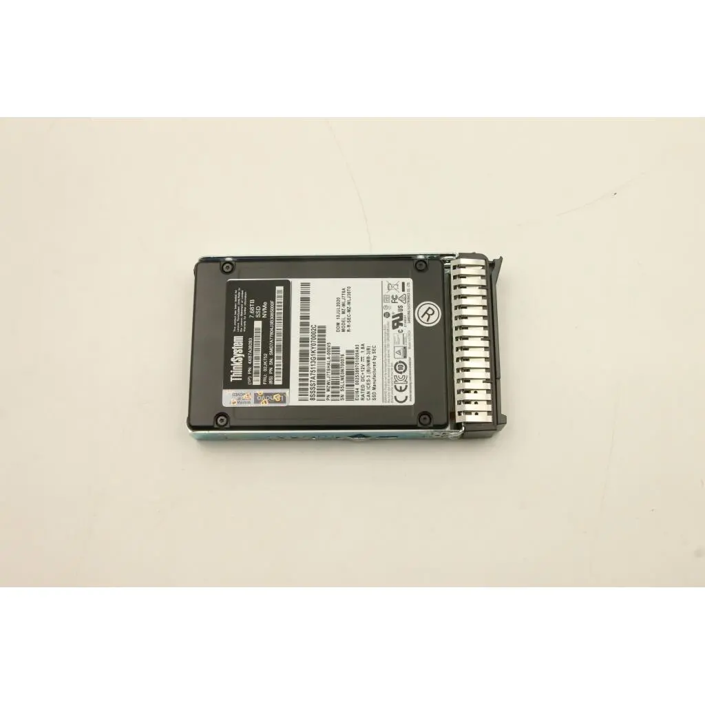 ThinkSystem U.2 PM1733 7.68TB Entry NVMe PCIe 4.0 x4 Hot Swap SSD