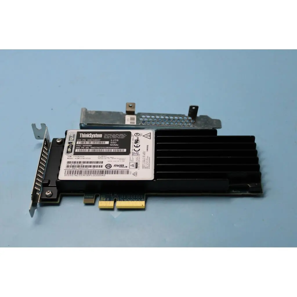 ThinkSystem HHHL Kioxia CM5-V 3.2TB Mainstream NVMe PCIe3.0 x4 Flash Adapter - Image 5