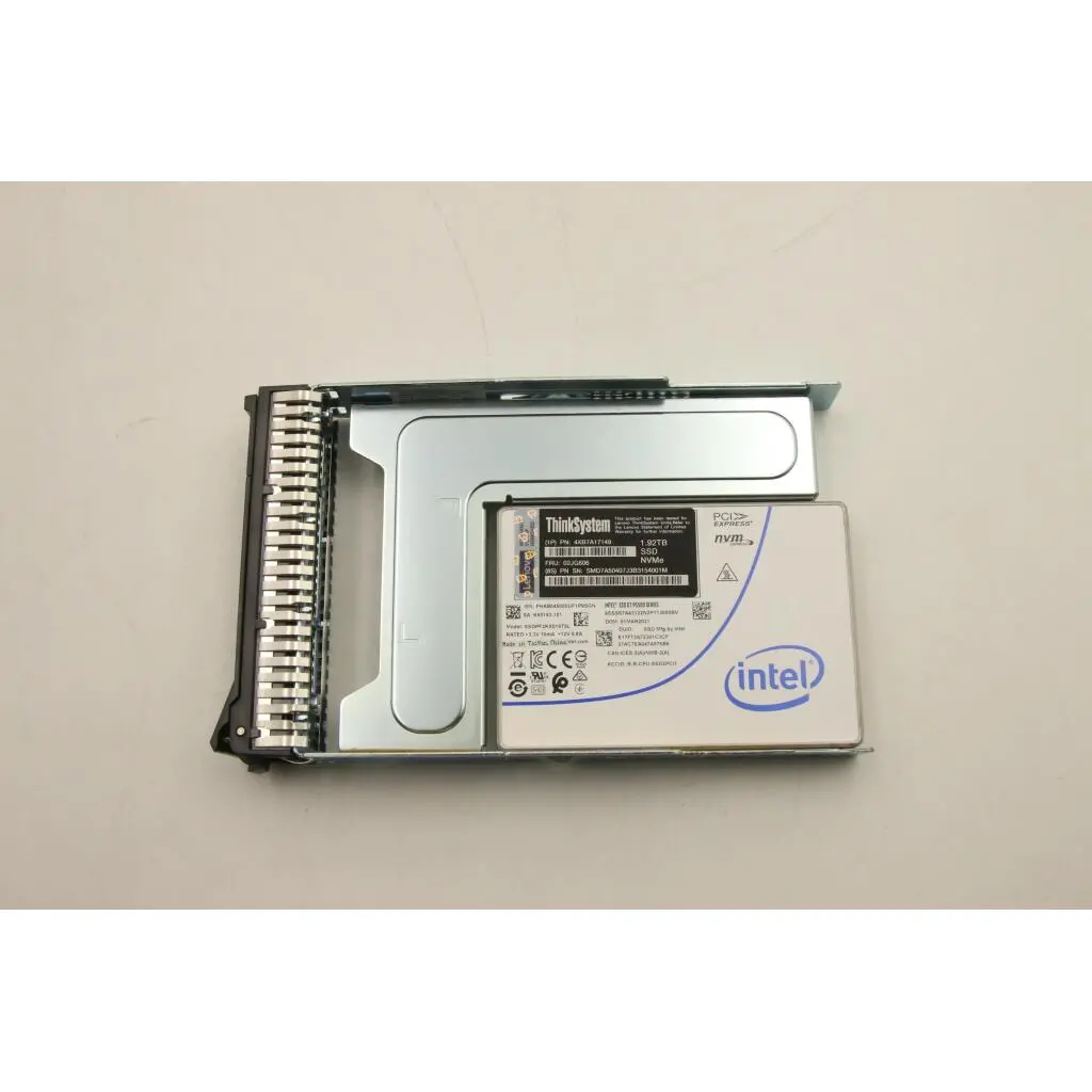 ThinkSystem 3.5" U.2 P5500 1.92TB Read Intensive NVMe PCIe 4.0 x4 HS SSD - Image 3