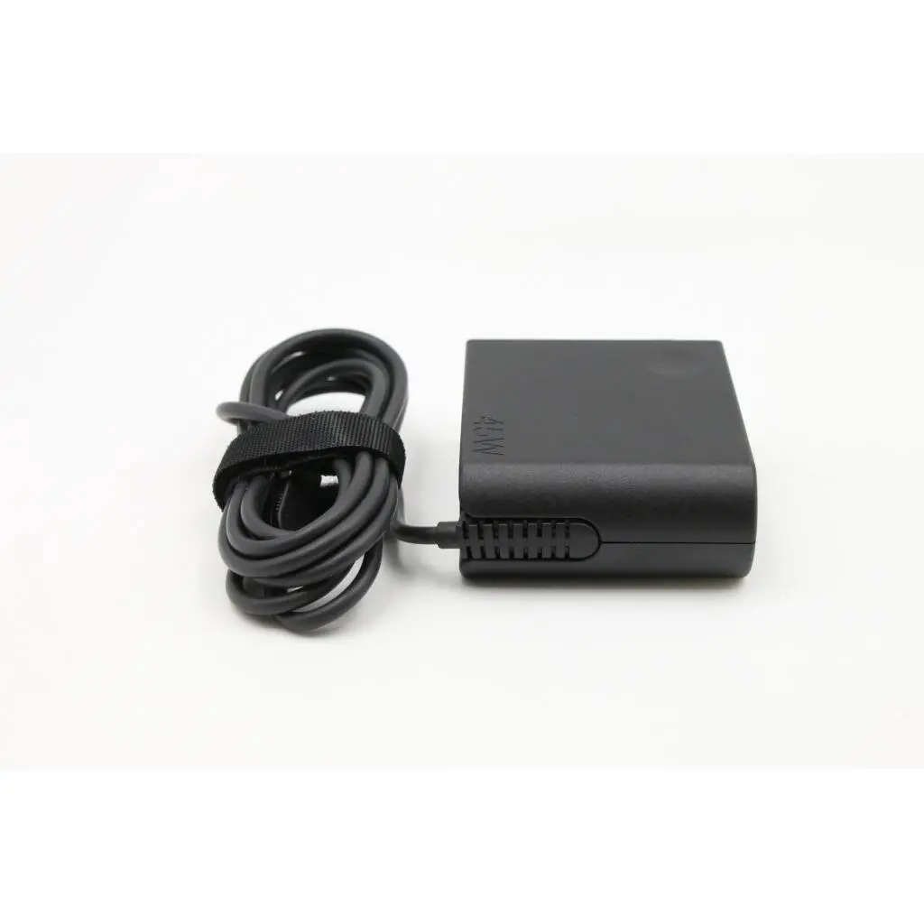 Lenovo AC_ADAPTER,Type-C,45W,2P,US,Black - Image 2